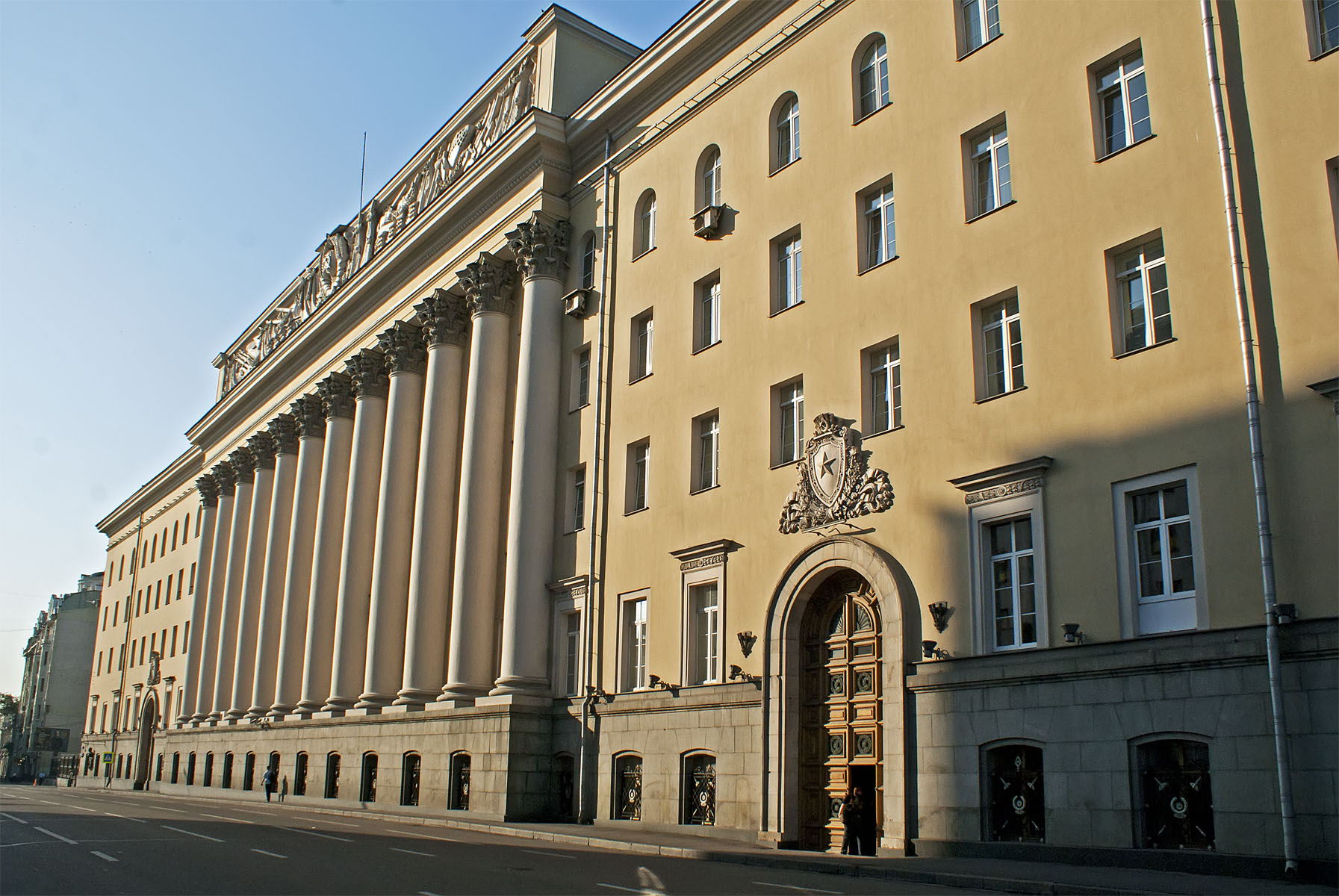 Комплекс административных зданий Министерства Обороны РФ.