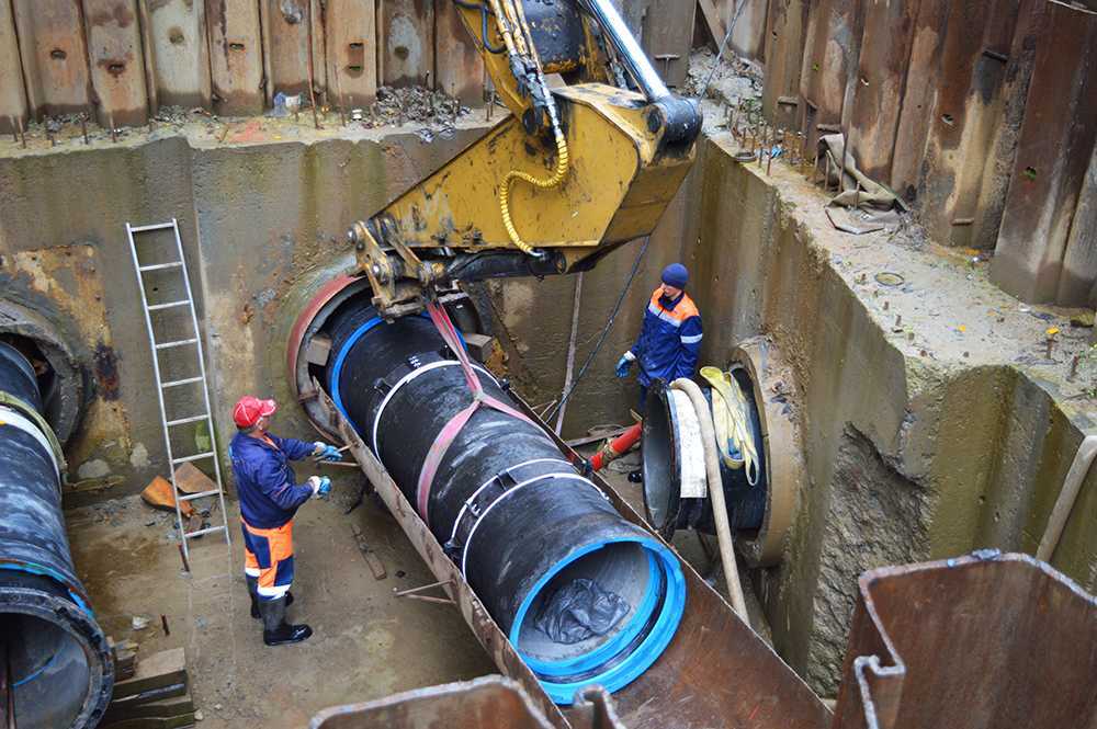 Строительство напорного коллектора Ду 200 от ЗТО до точки сброса в водный объект